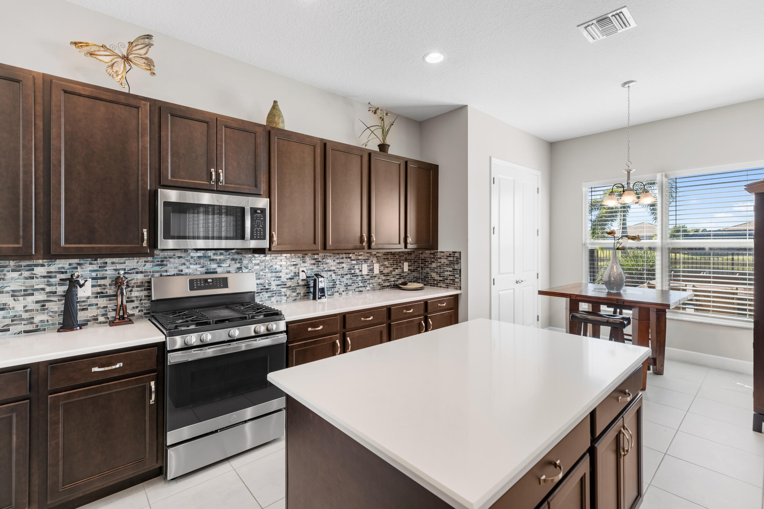 11974 SW Laguna Bay Parkway