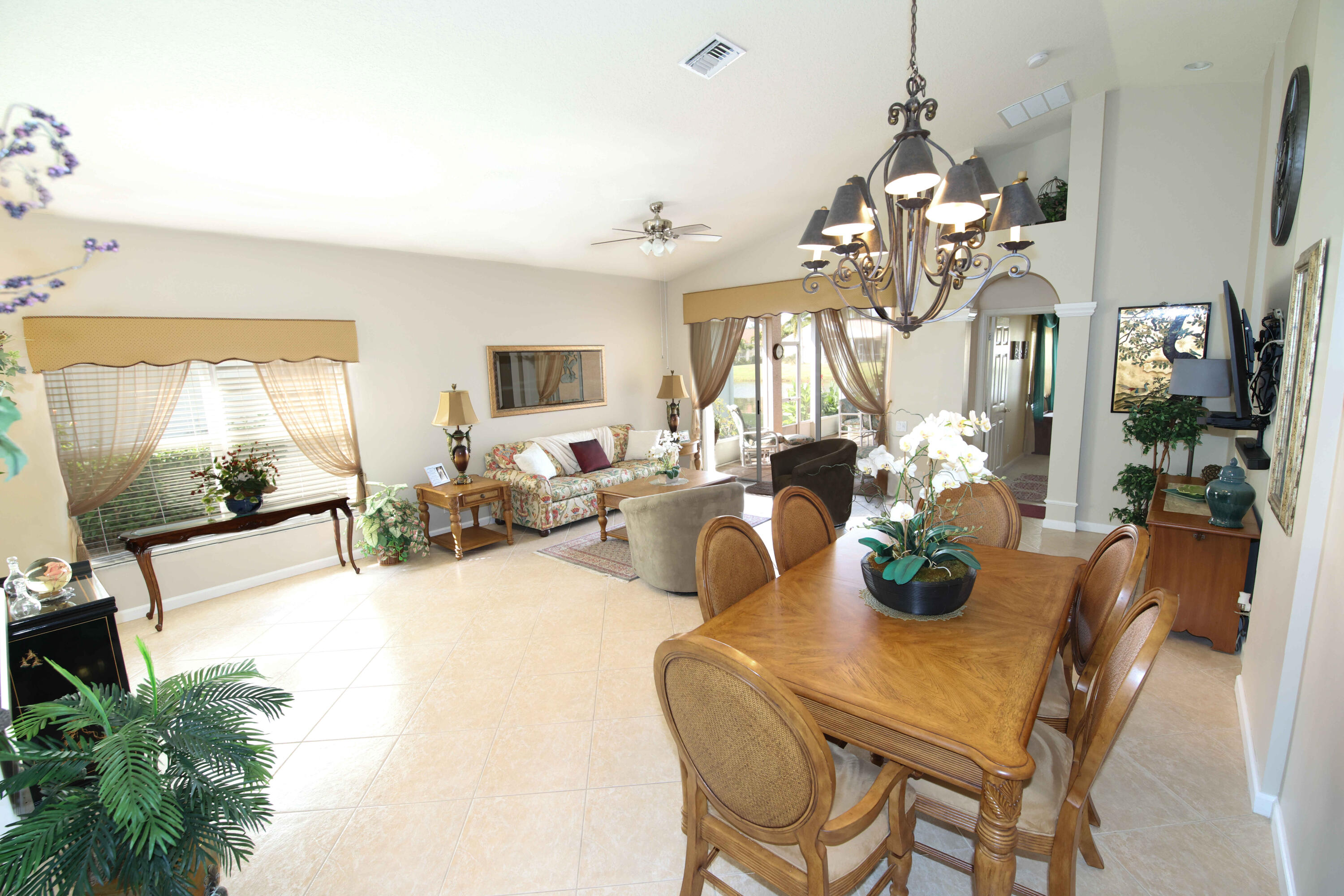 324 NW Breezy Point Loop, Port St. Lucie