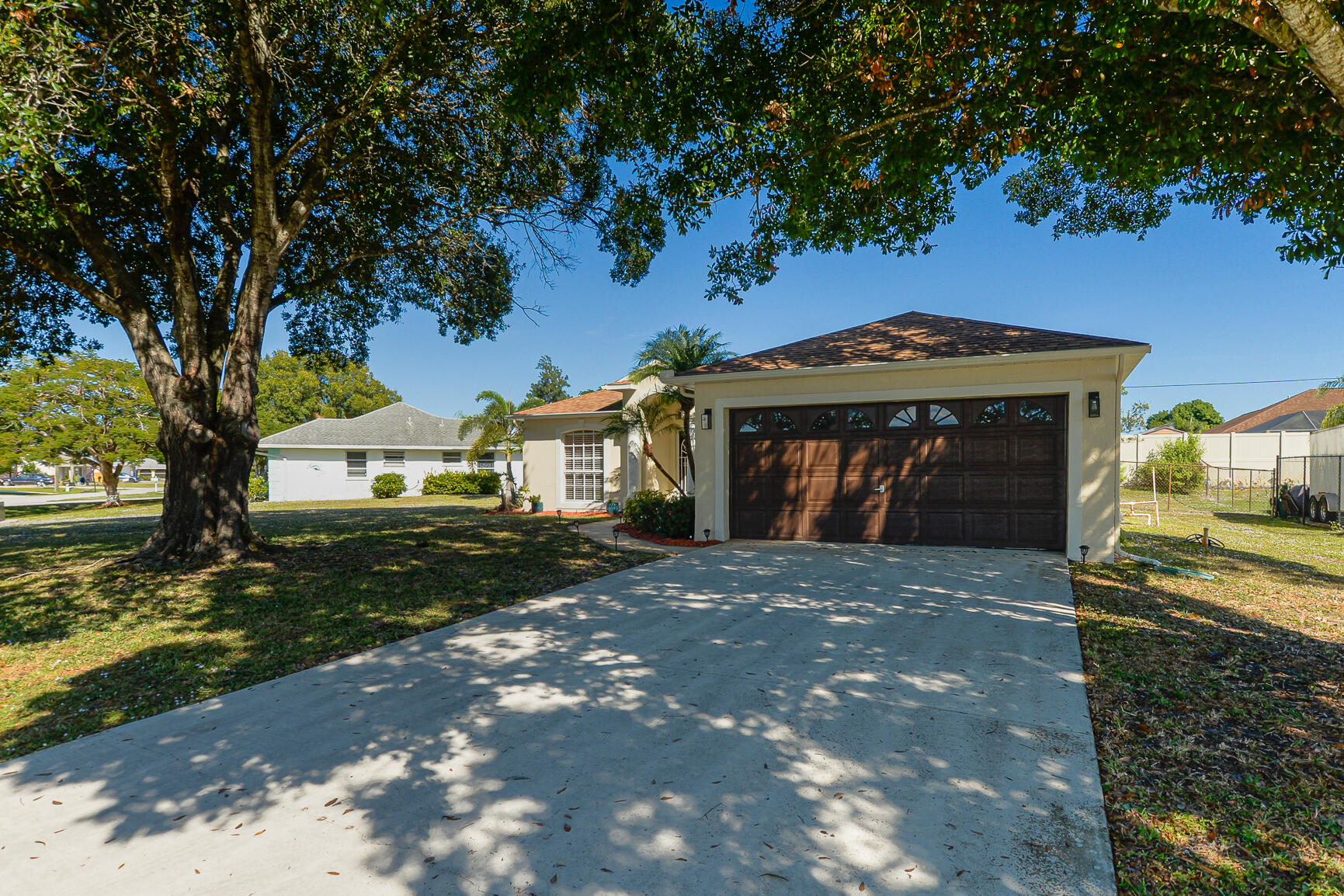 2201 SE Carnation Road