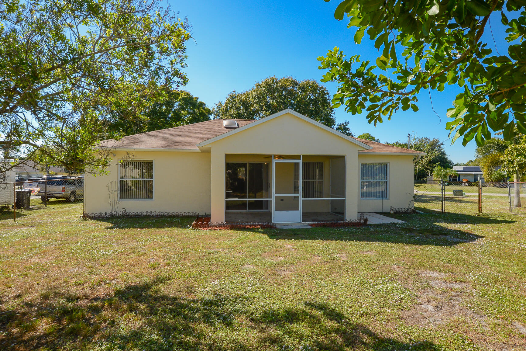 2201 SE Carnation Road