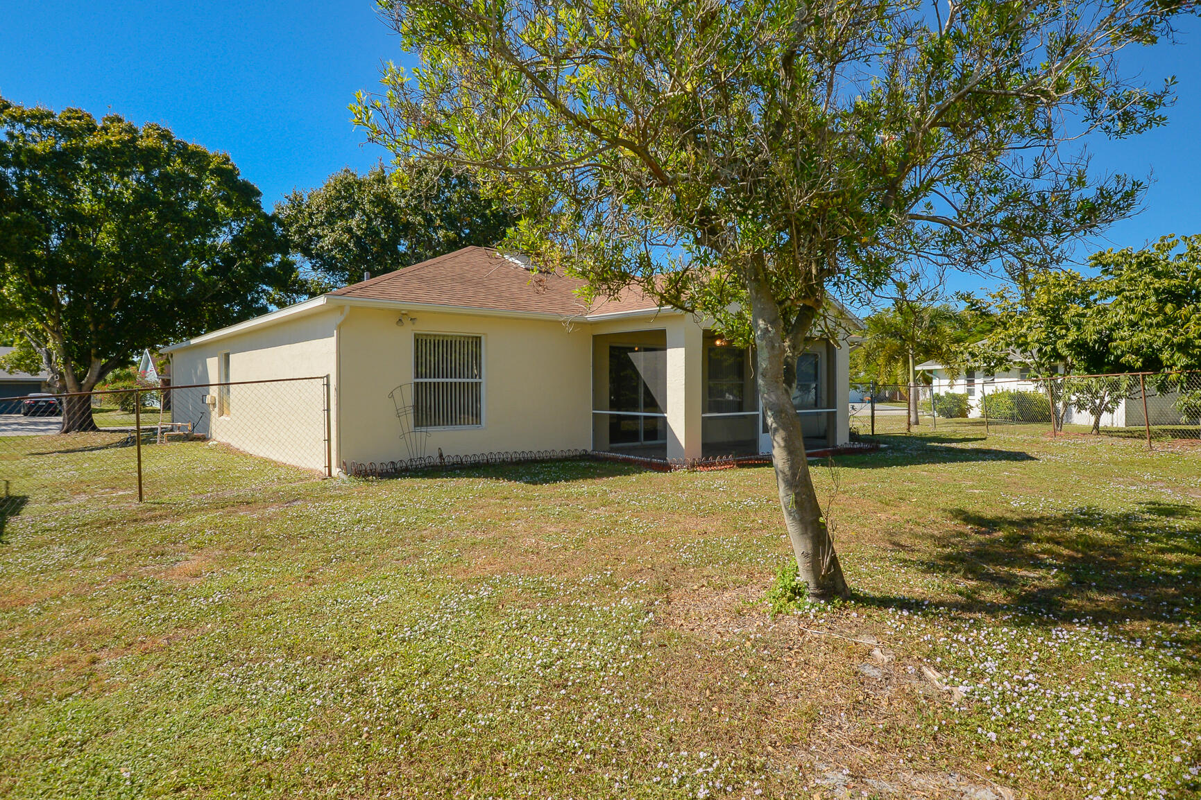 2201 SE Carnation Road