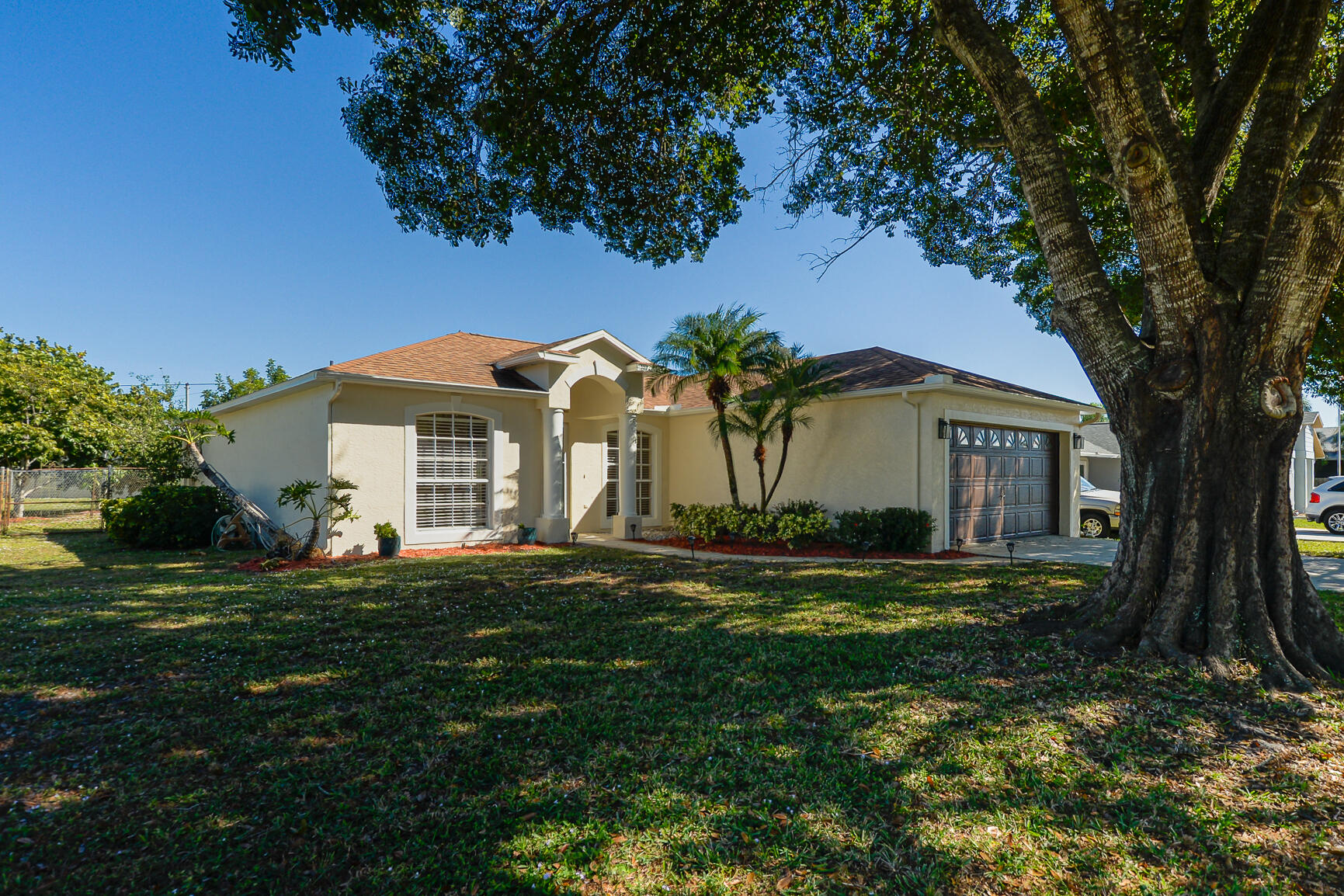 2201 SE Carnation Road