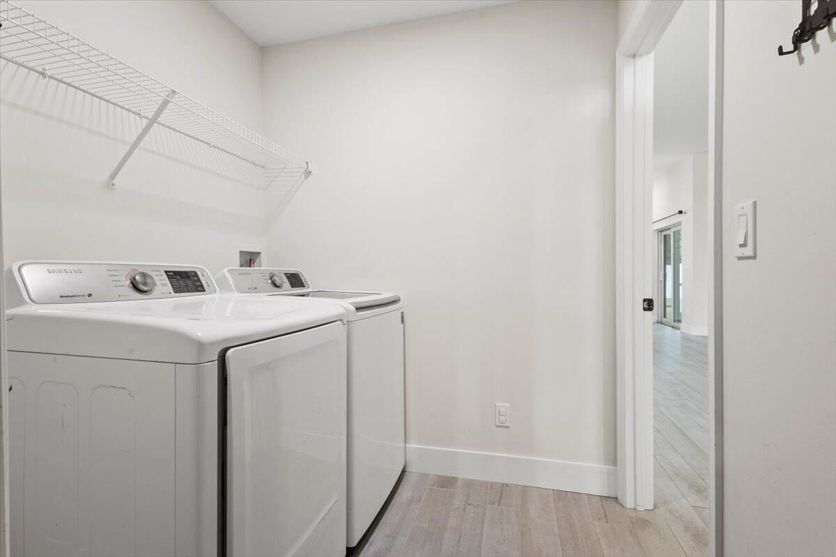 5207 NW South Lovoy Circle