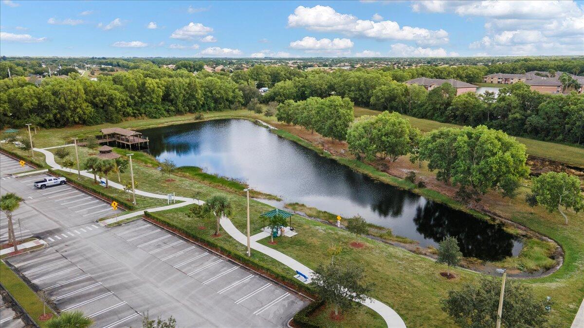 5207 NW South Lovoy Circle