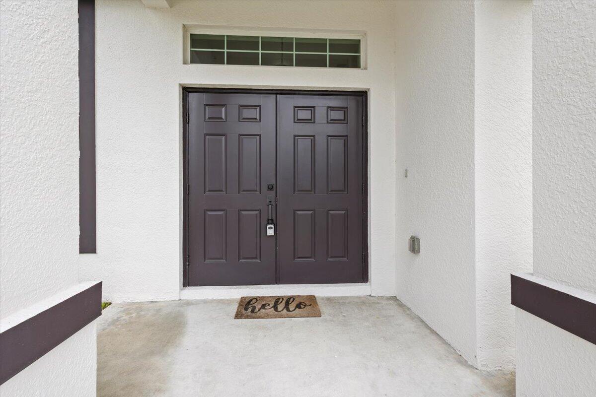 5207 NW South Lovoy Circle