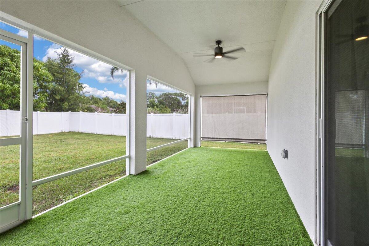 5207 NW South Lovoy Circle