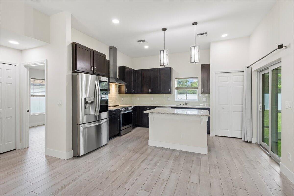 5207 NW South Lovoy Circle