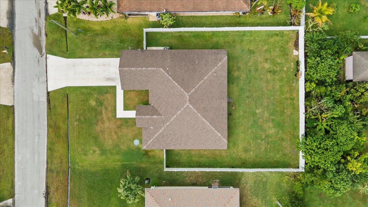 5207 NW South Lovoy Circle