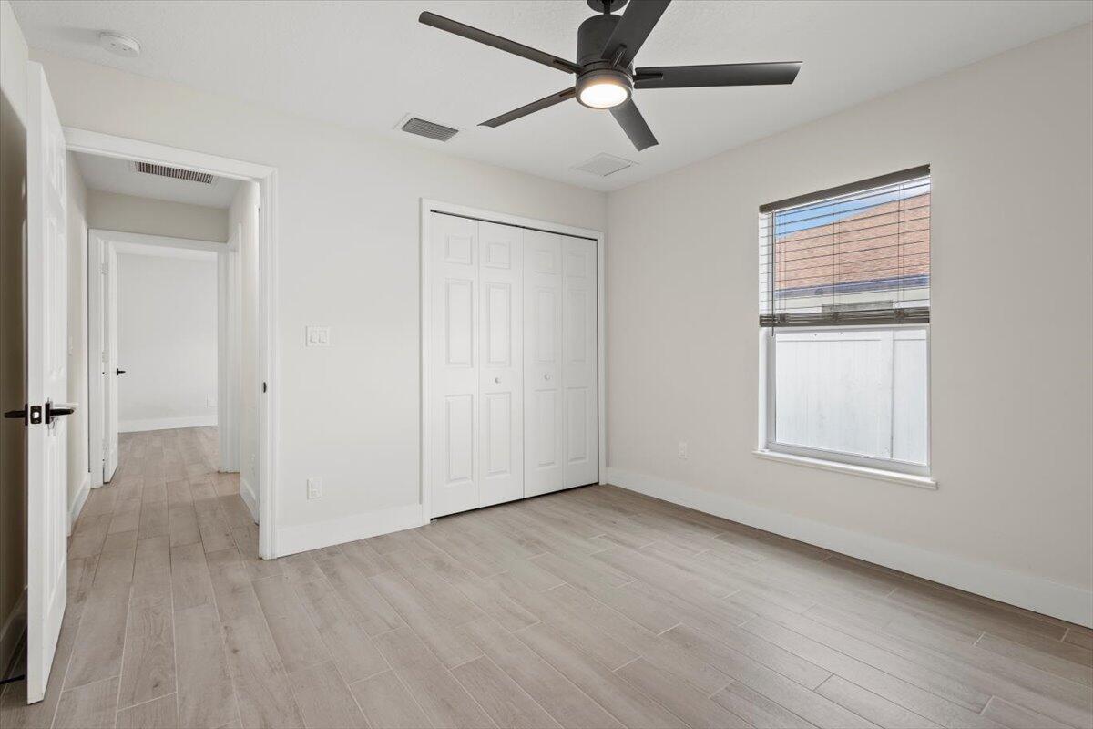 5207 NW South Lovoy Circle