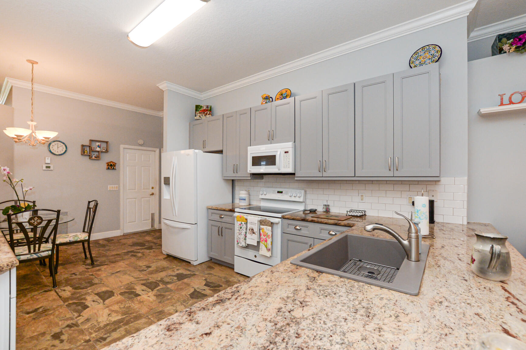 587 NW Lambrusco Drive, Port St. Lucie