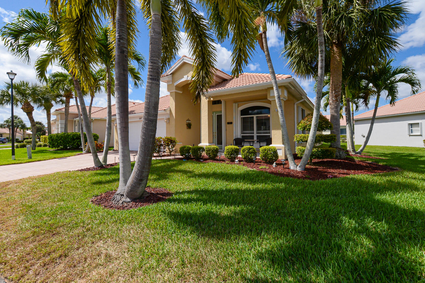 587 NW Lambrusco Drive, Port St. Lucie