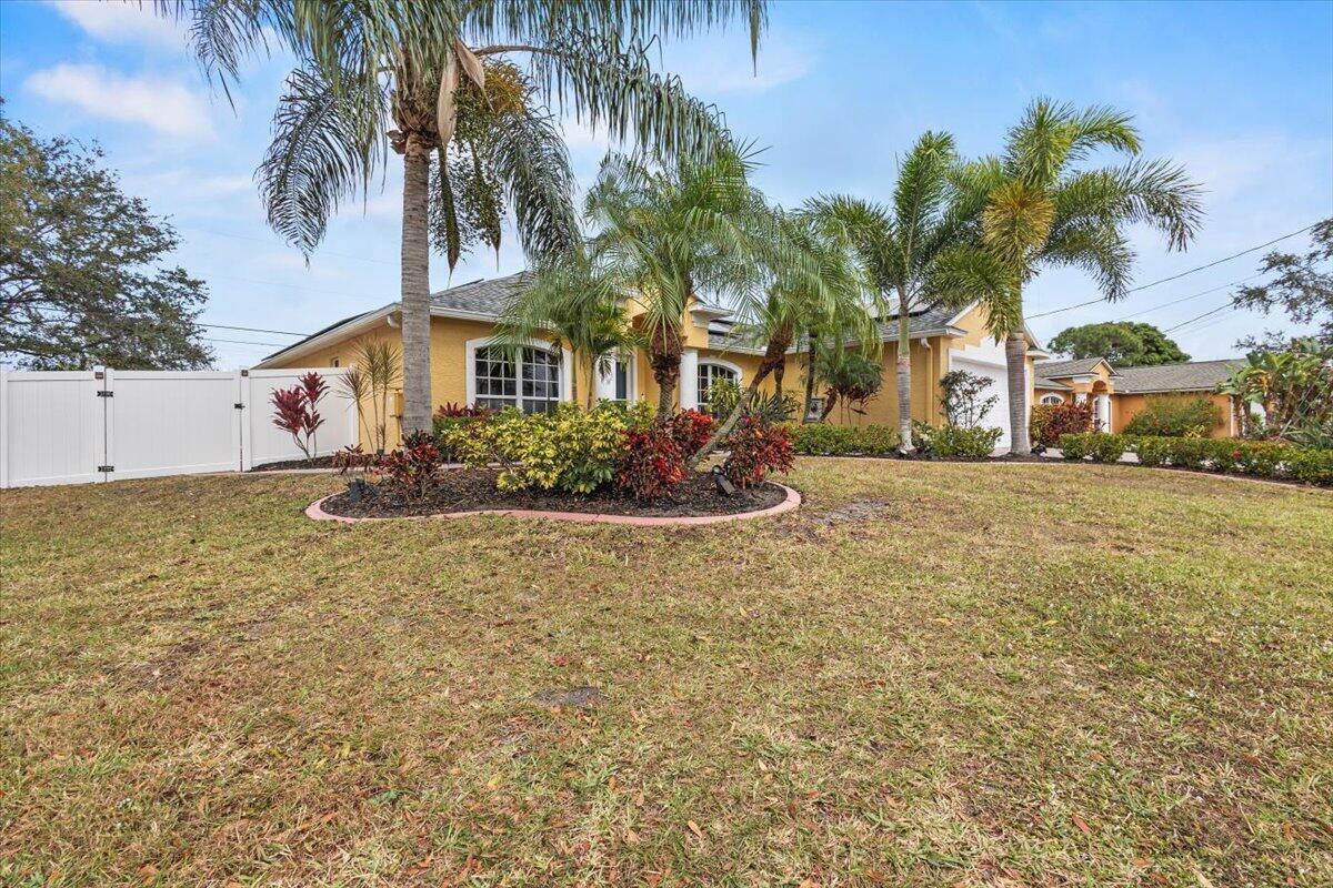 3215 SE West Snow Road, Port St. Lucie