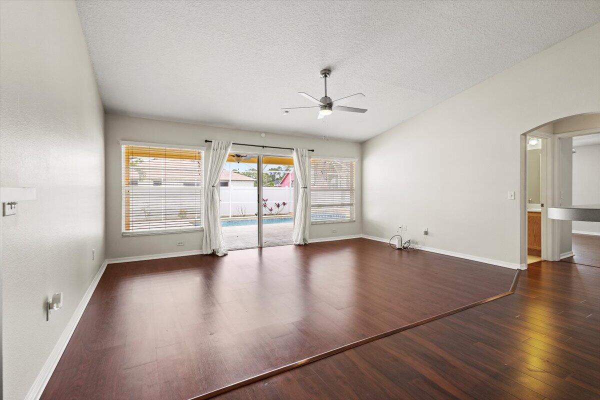 3215 SE West Snow Road, Port St. Lucie