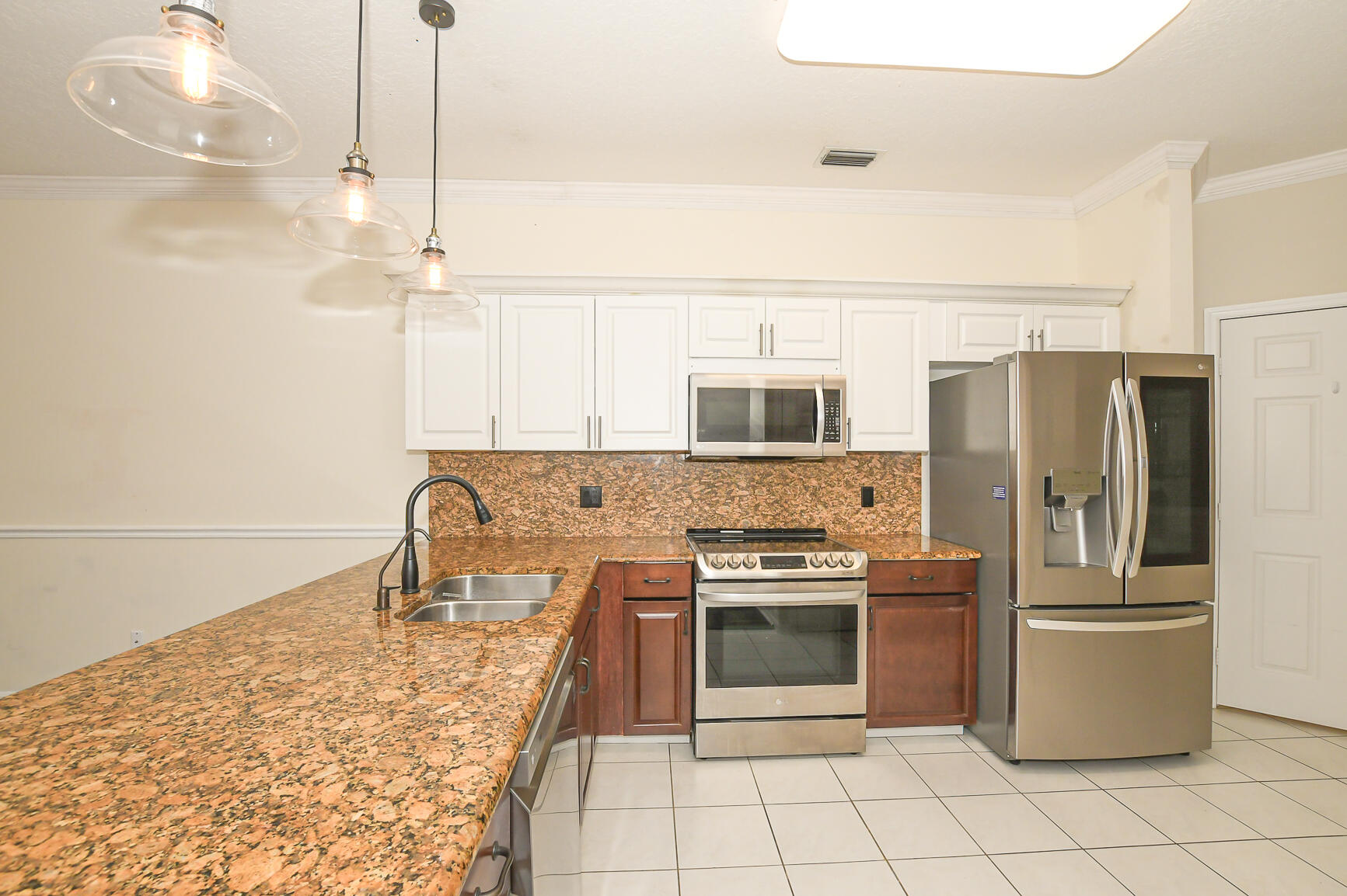 569 NW Cortina Lane, Port St. Lucie