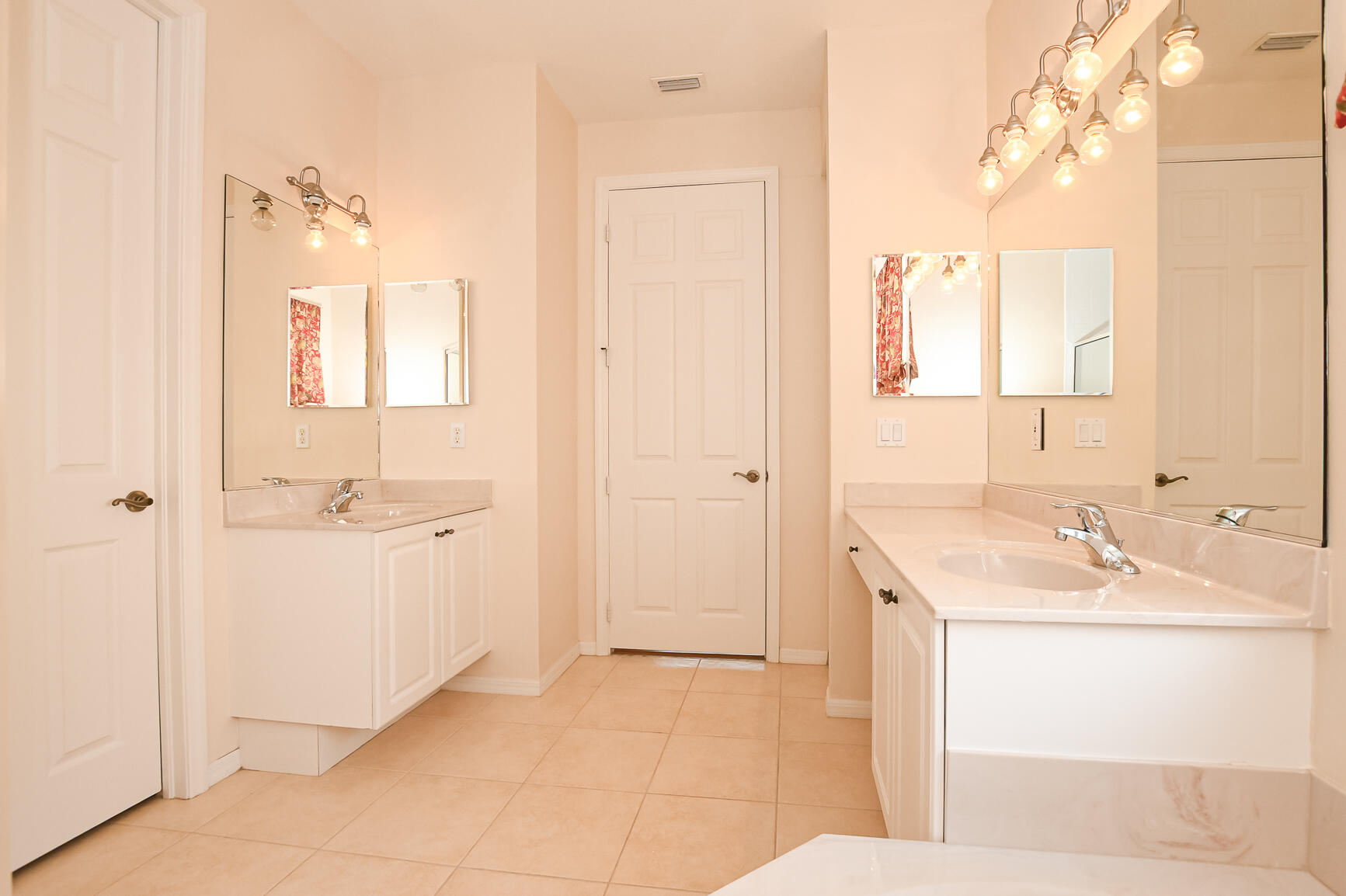350 SW Lake Forest Way, Port St. Lucie
