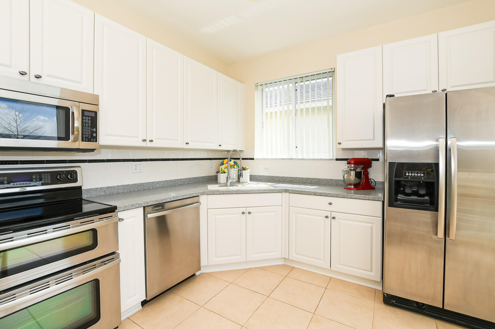 350 SW Lake Forest Way, Port St. Lucie