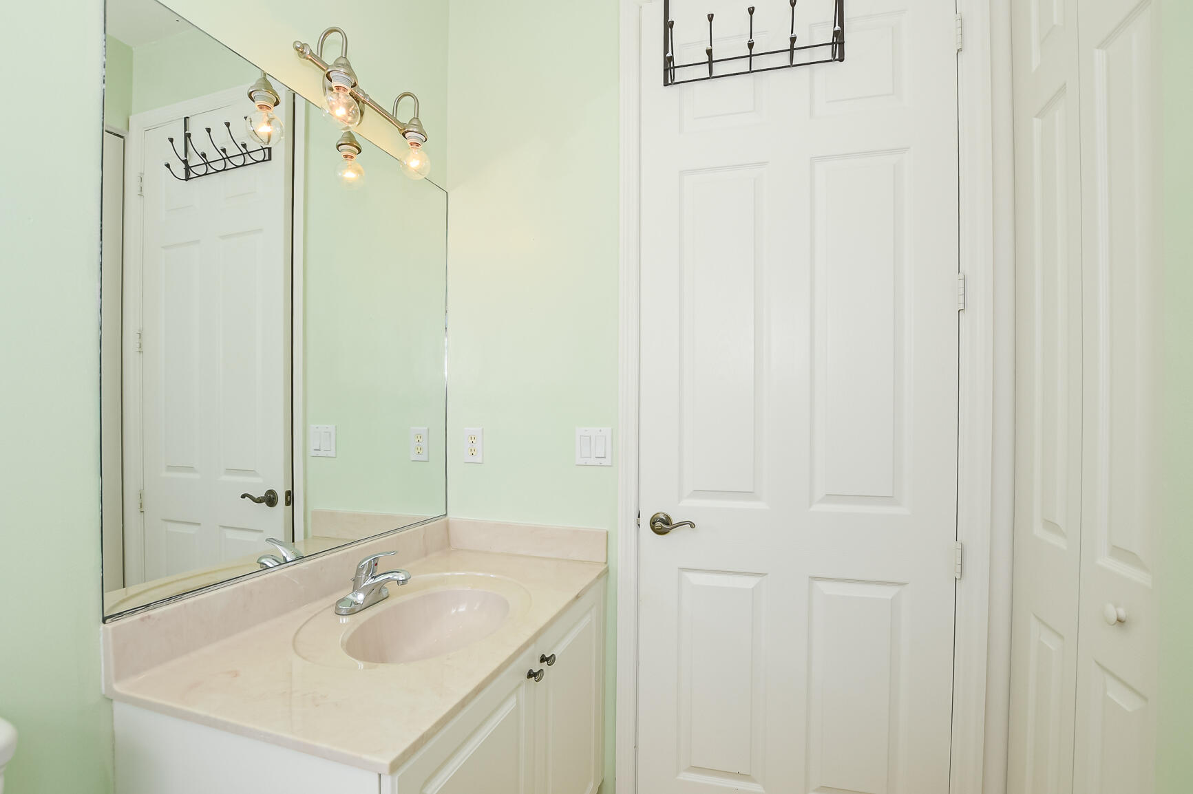 350 SW Lake Forest Way, Port St. Lucie