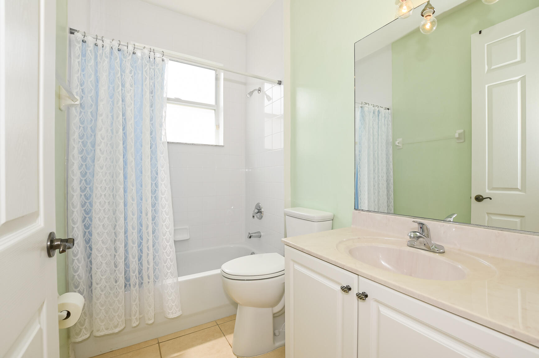 350 SW Lake Forest Way, Port St. Lucie