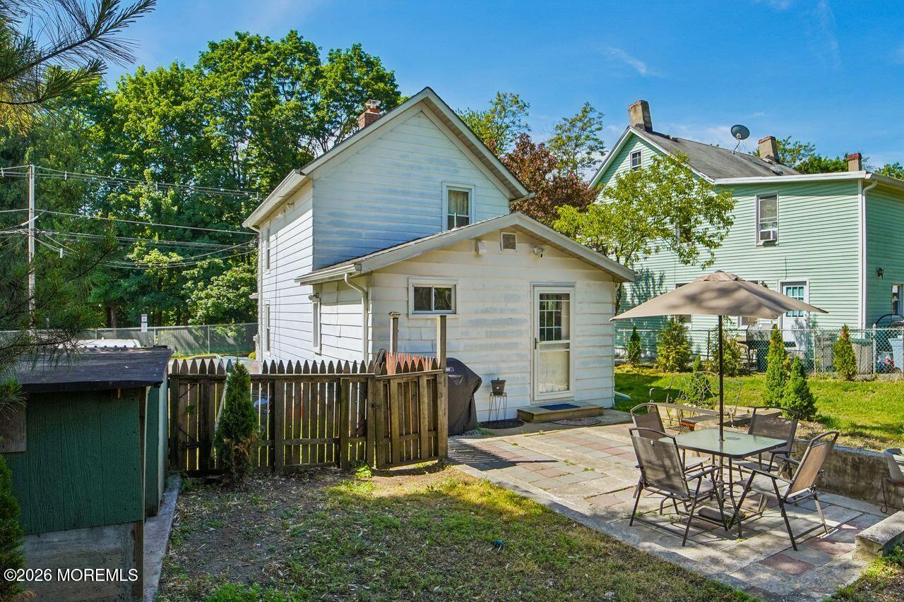 37 Stoll Street