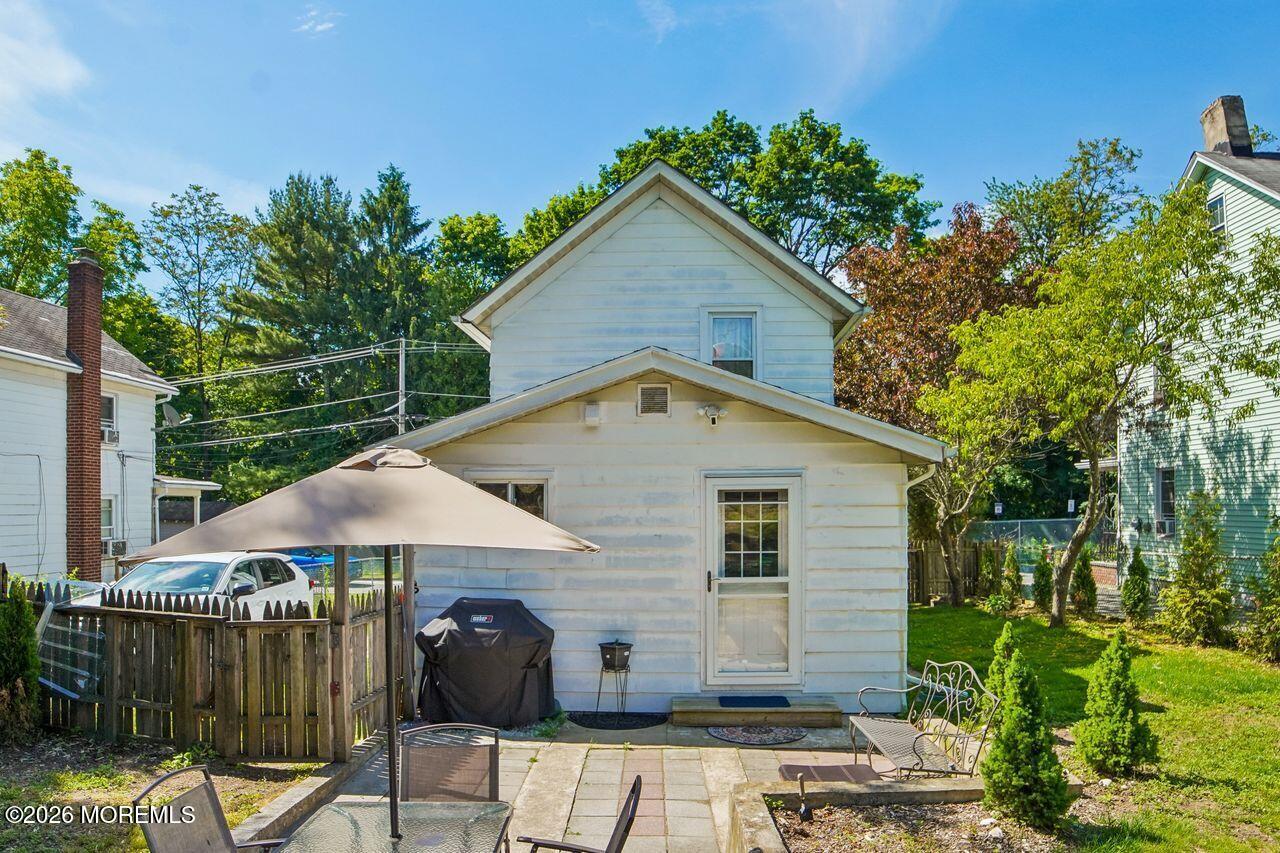 37 Stoll Street