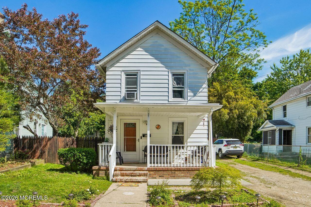 37 Stoll Street