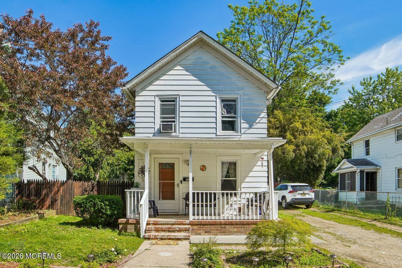 37 Stoll Street