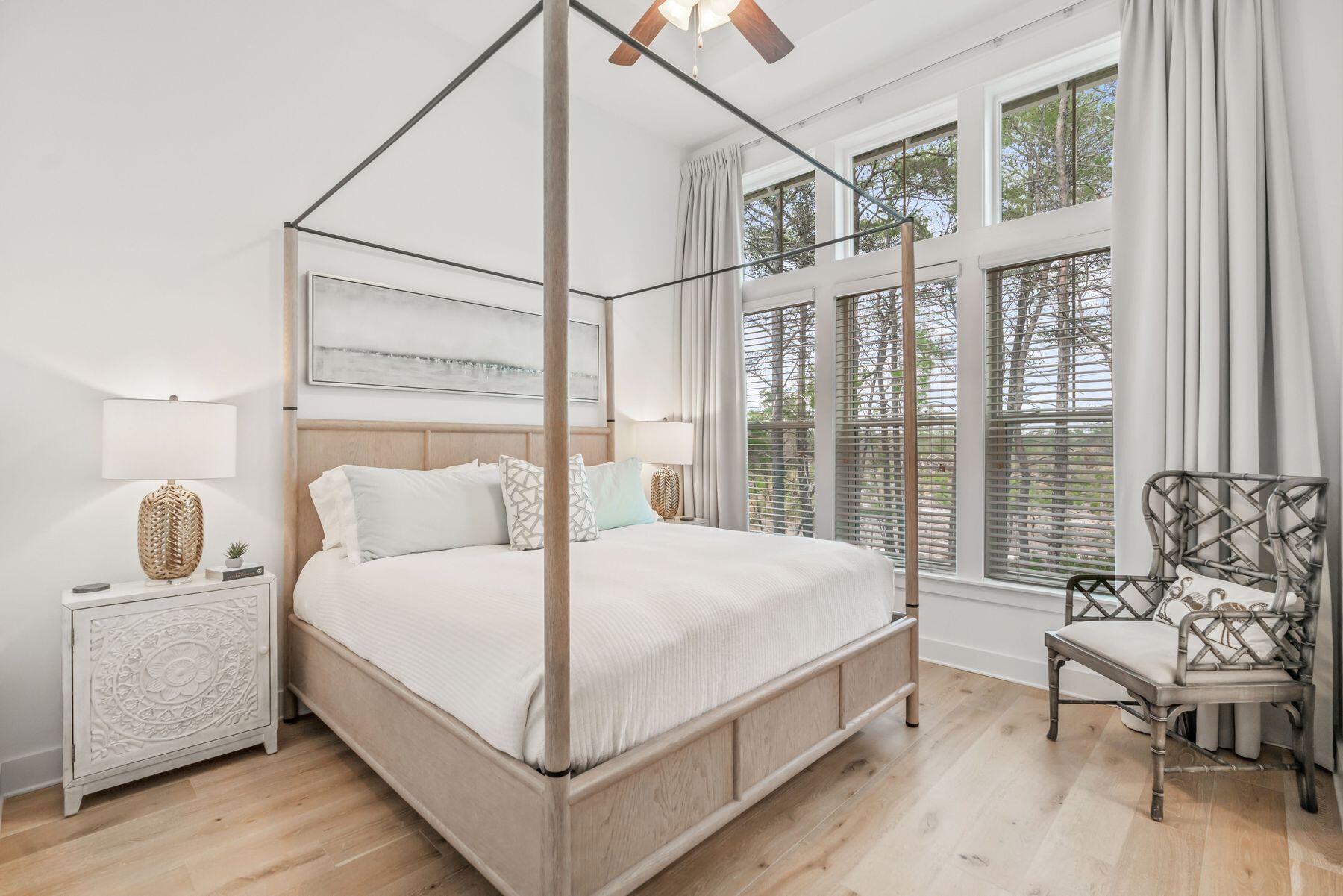 100 E Pine Lands Loop Unit: Unit B