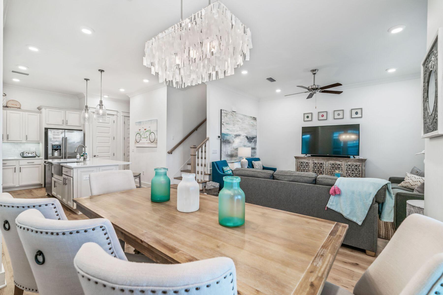 100 E Pine Lands Loop Unit: Unit B