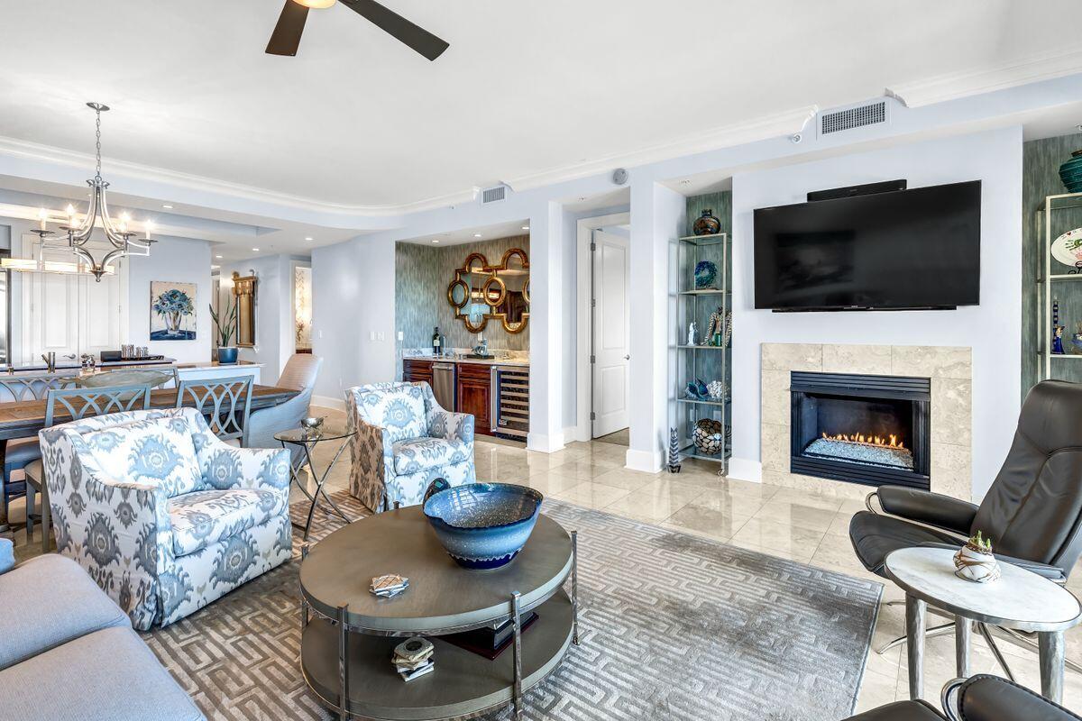1363 W County Highway 30A Unit: 3113