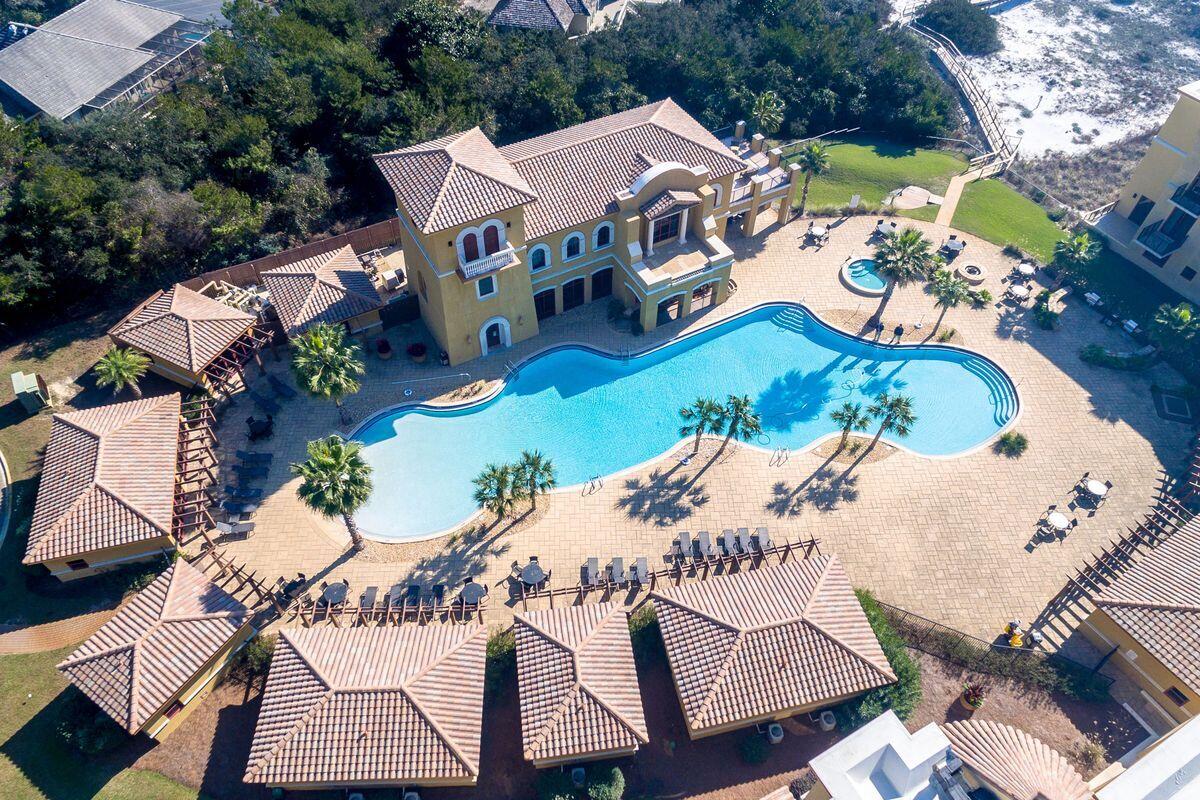 1363 W County Highway 30A Unit: 3113