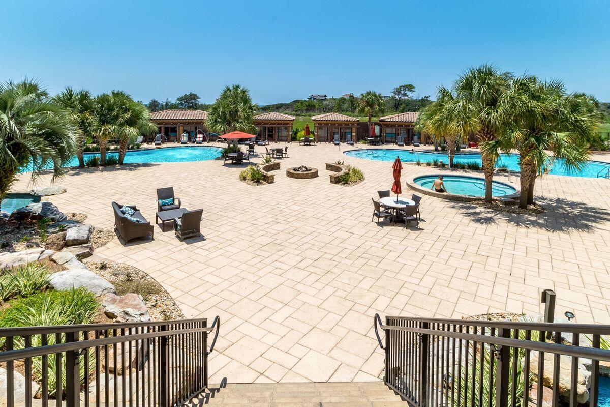 1363 W County Highway 30A Unit: 3113