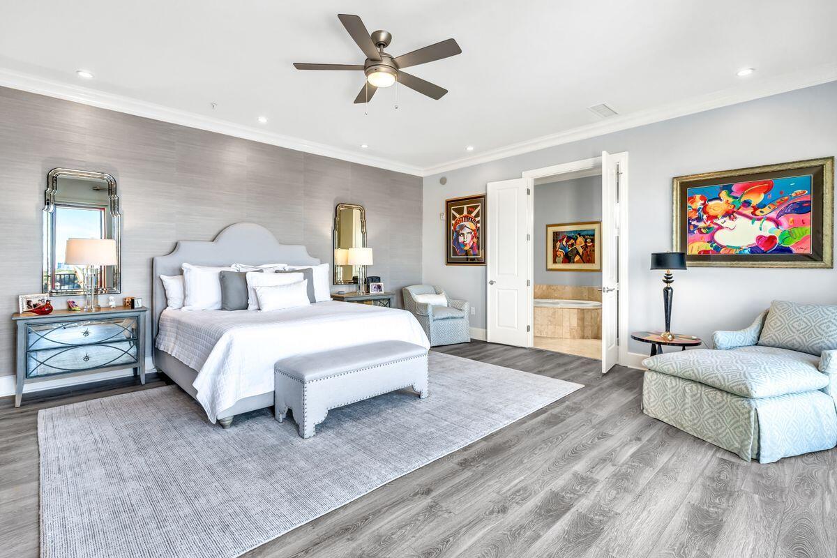 1363 W County Highway 30A Unit: 3113