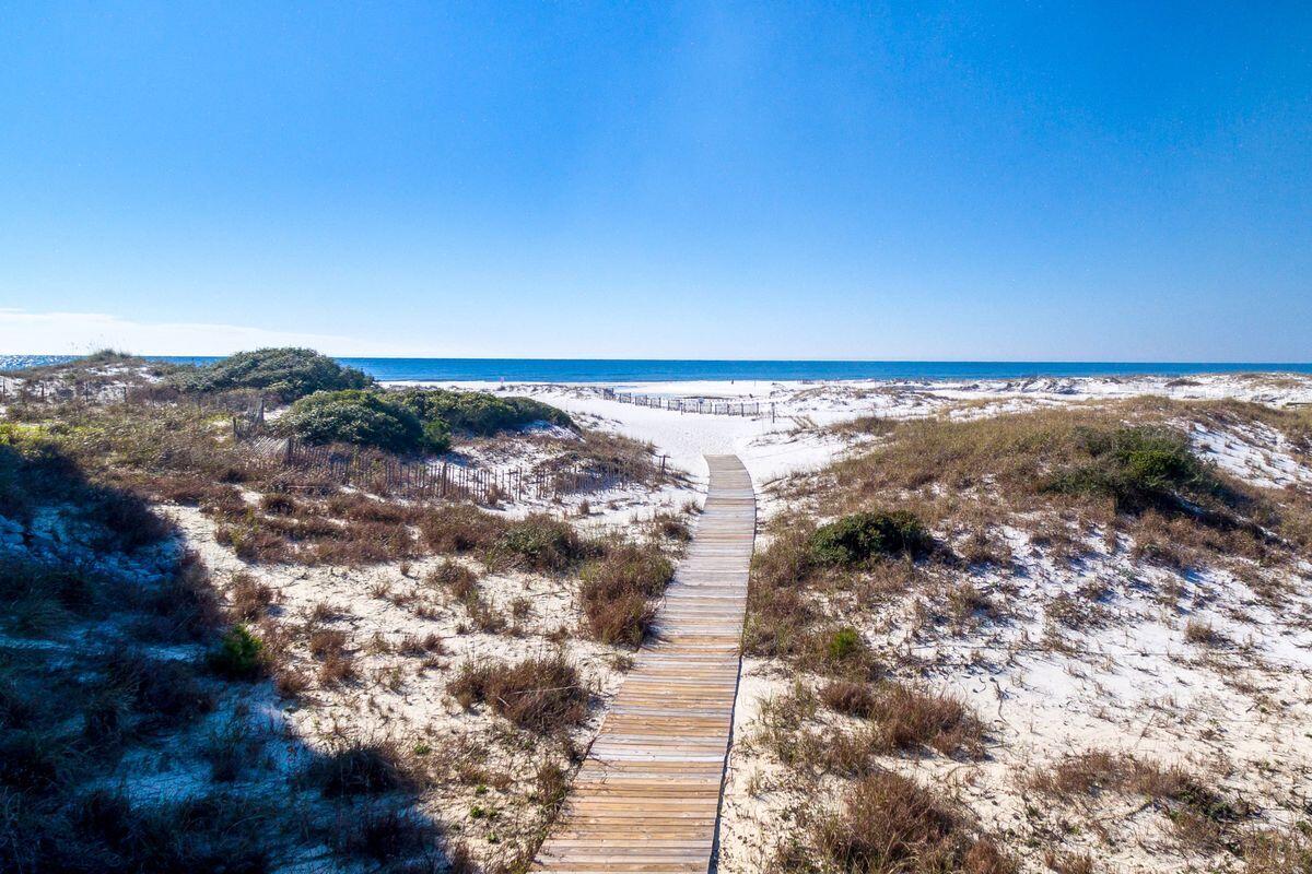1363 W County Highway 30A Unit: 3113