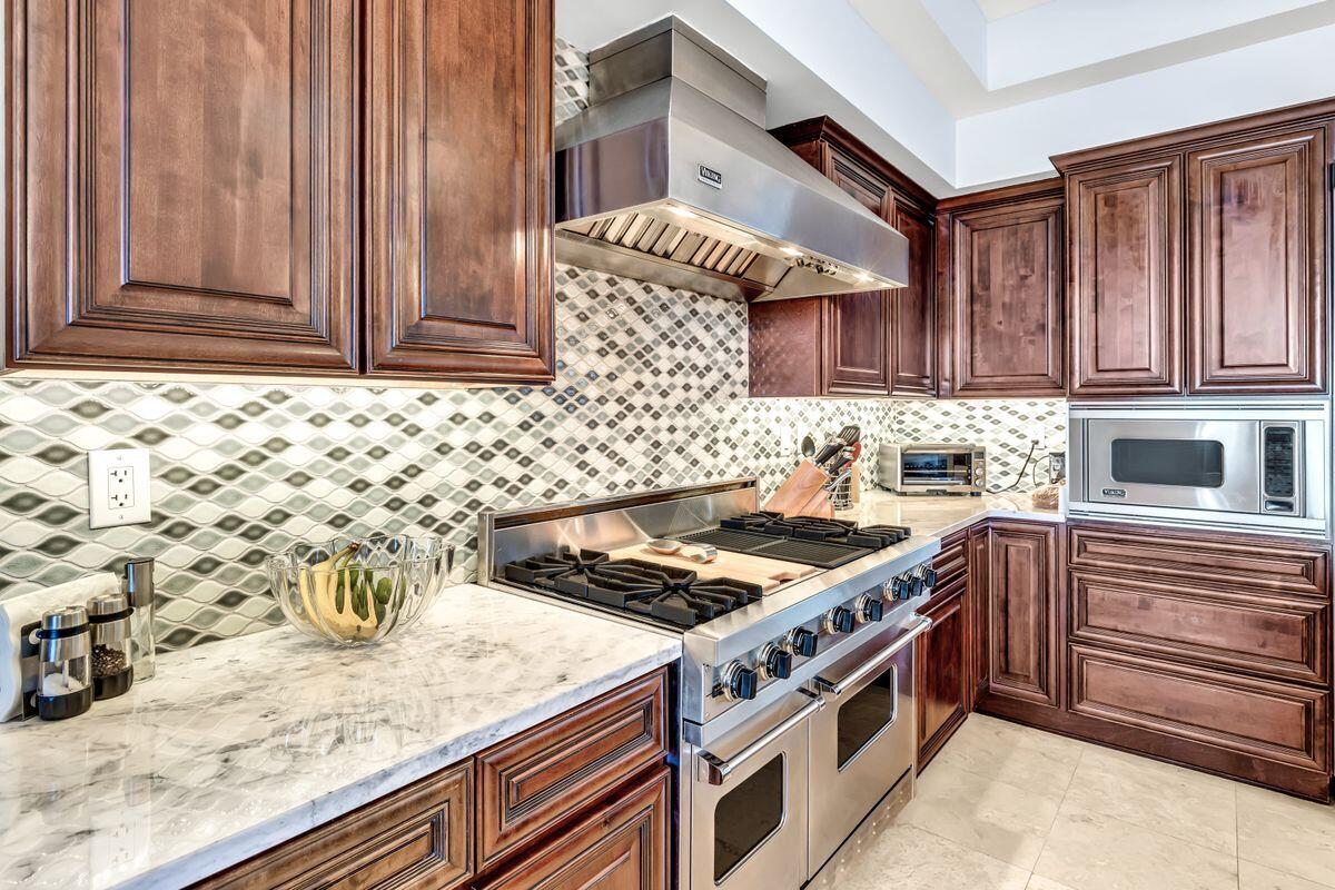 1363 W County Highway 30A Unit: 3113