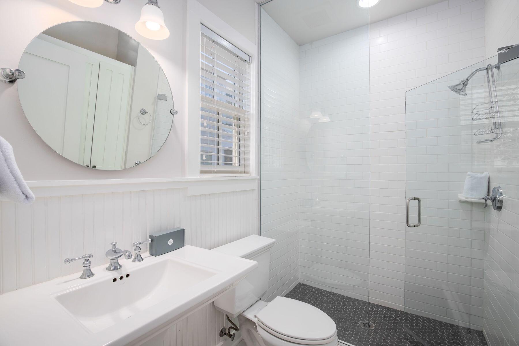 261 Salt Box Lane