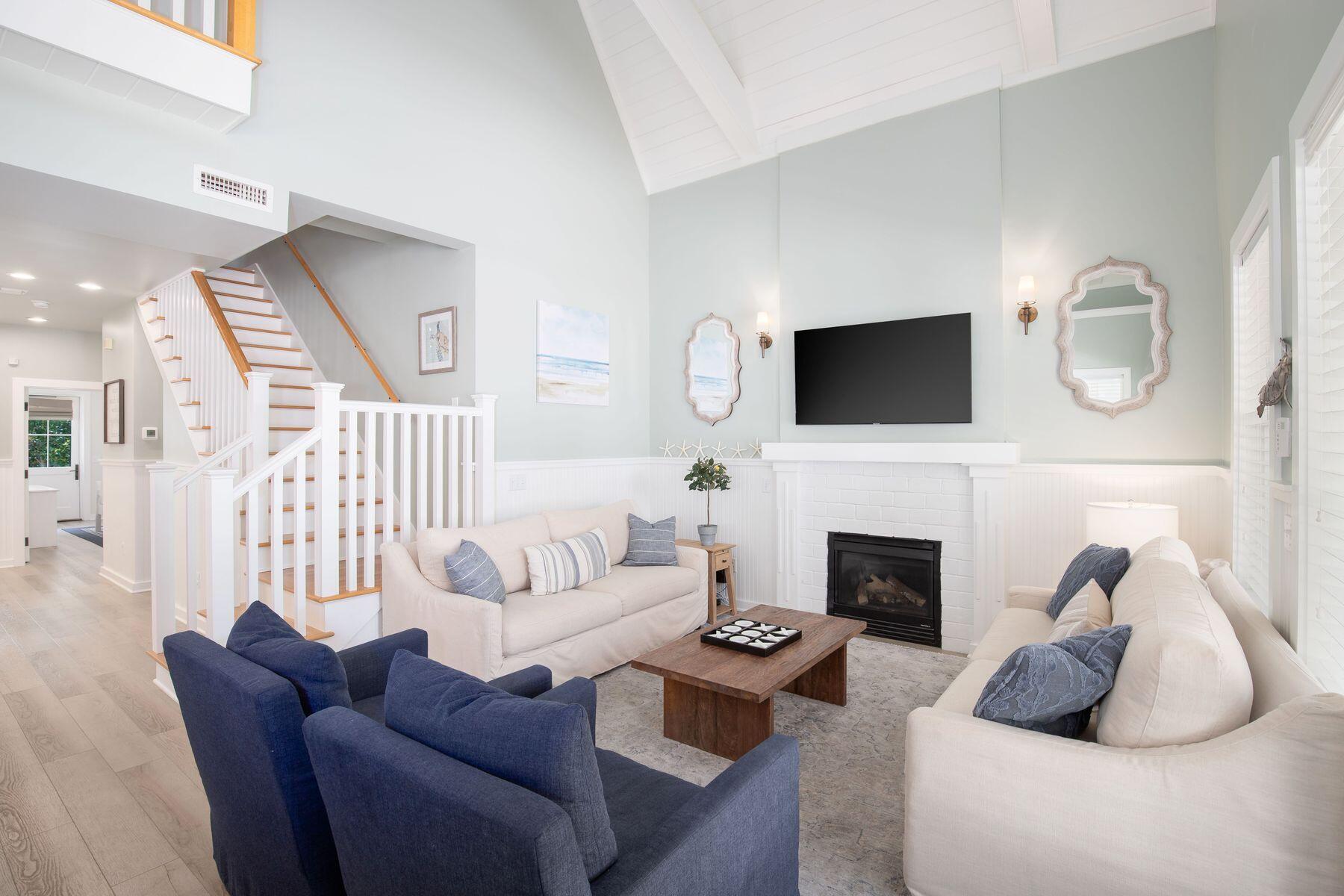 261 Salt Box Lane