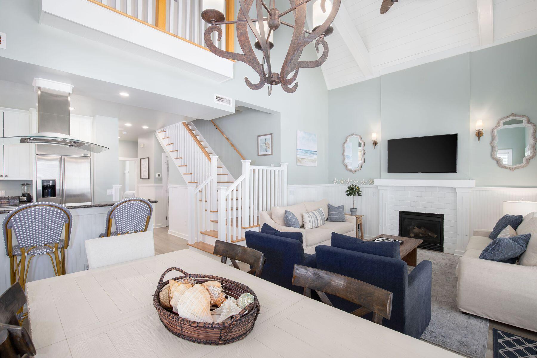 261 Salt Box Lane
