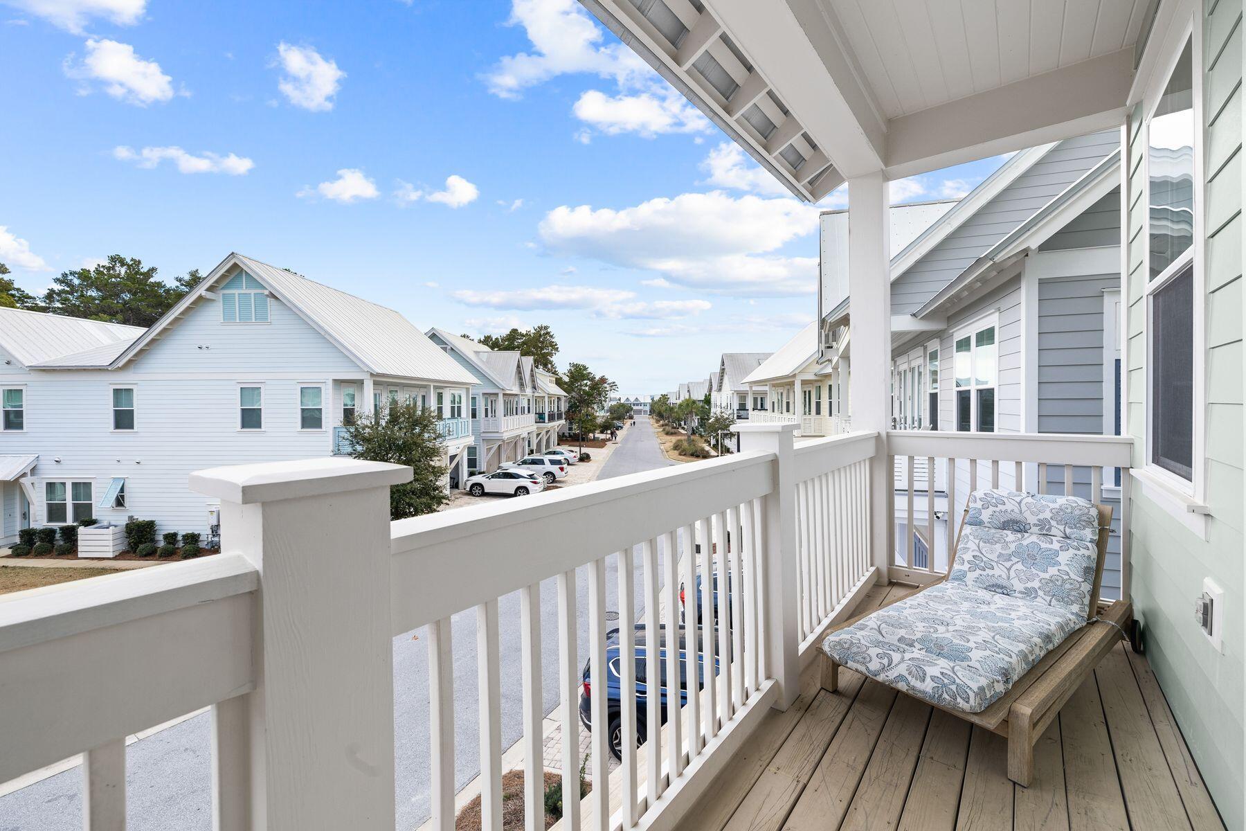 125 W Pine Lands Loop, C