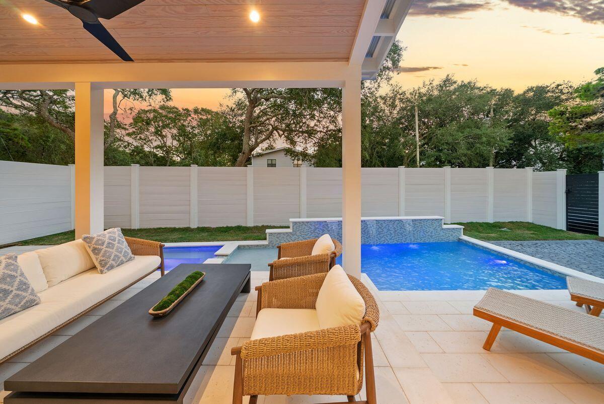 2900 S County Hwy 395