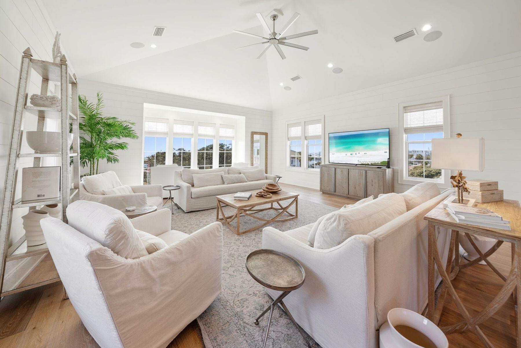 8183 E County Highway 30A