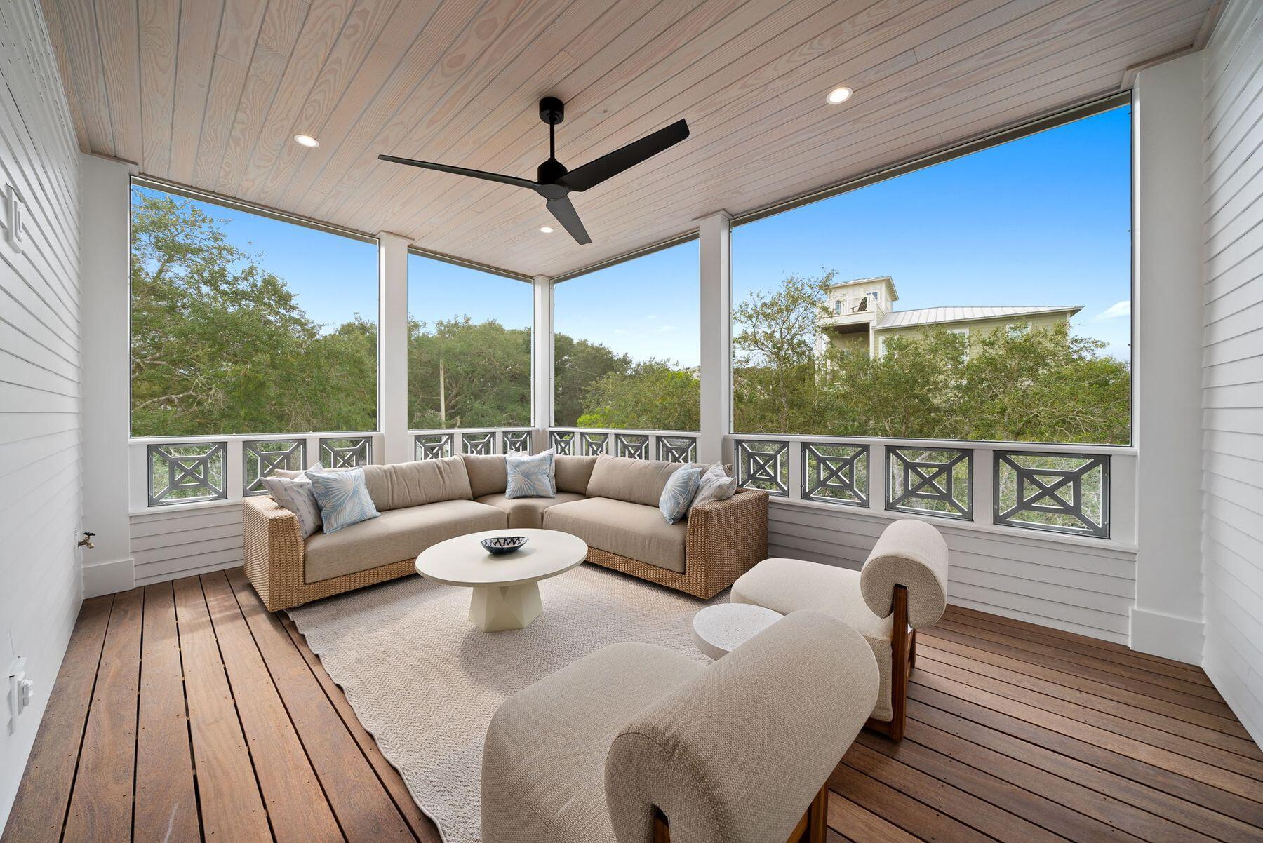 2900 S County Highway 395