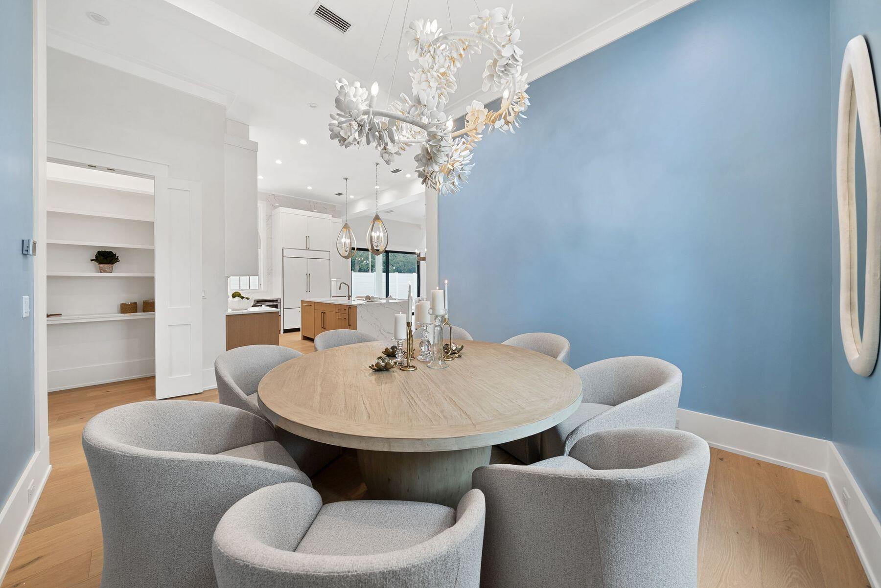 2900 S County Highway 395