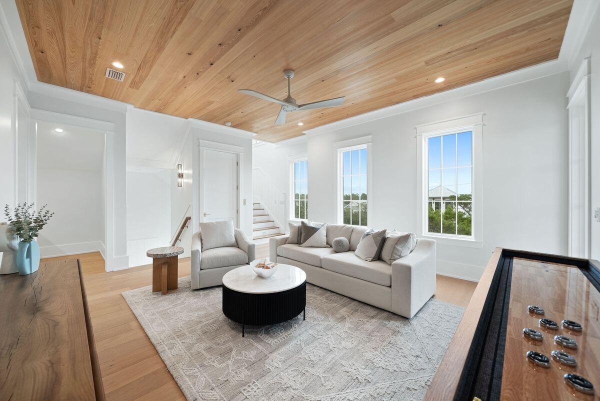 2900 S County Highway 395