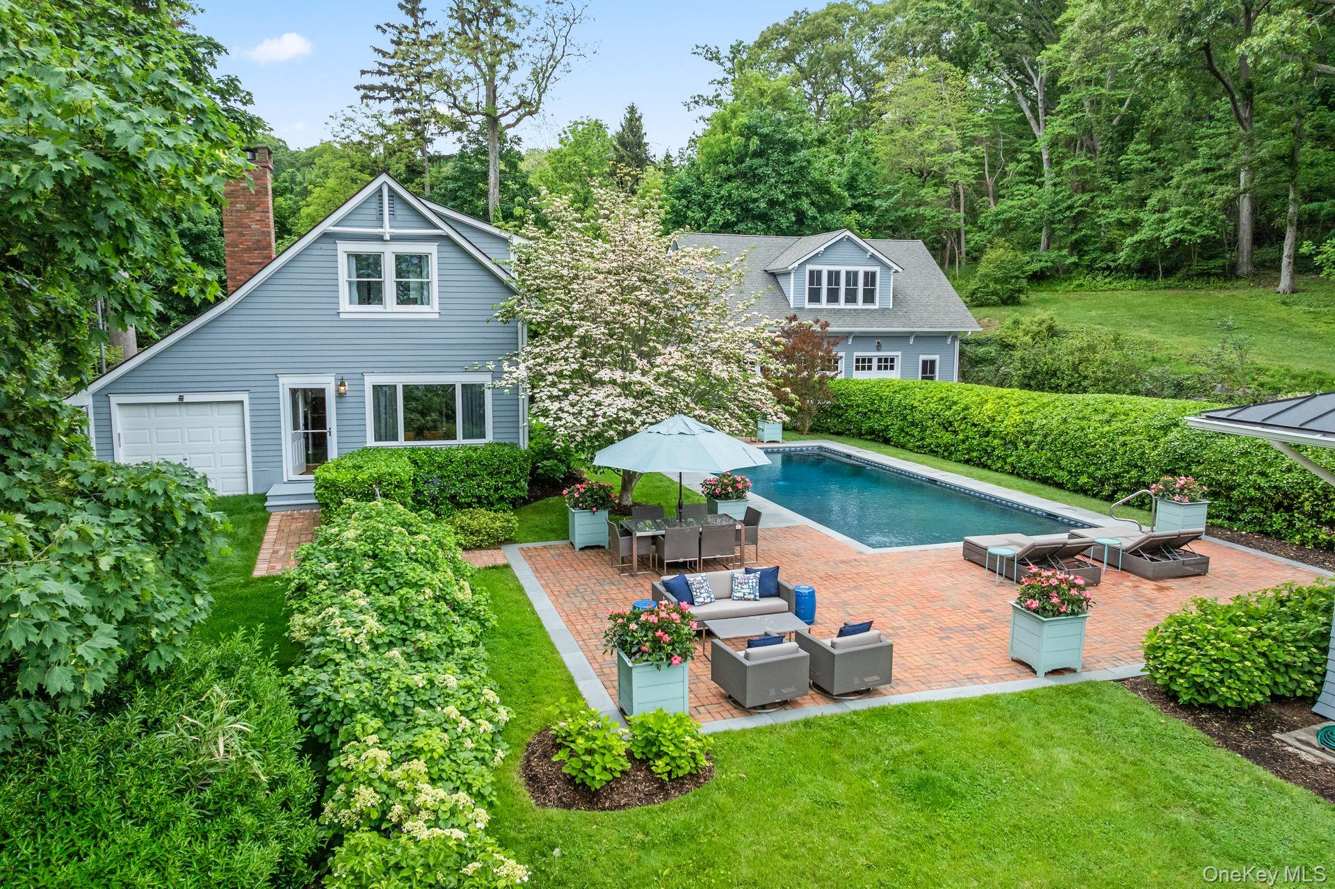998 West Shore Road