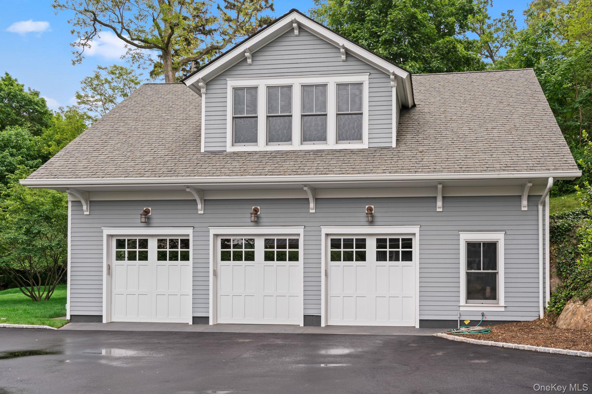998 West Shore Road