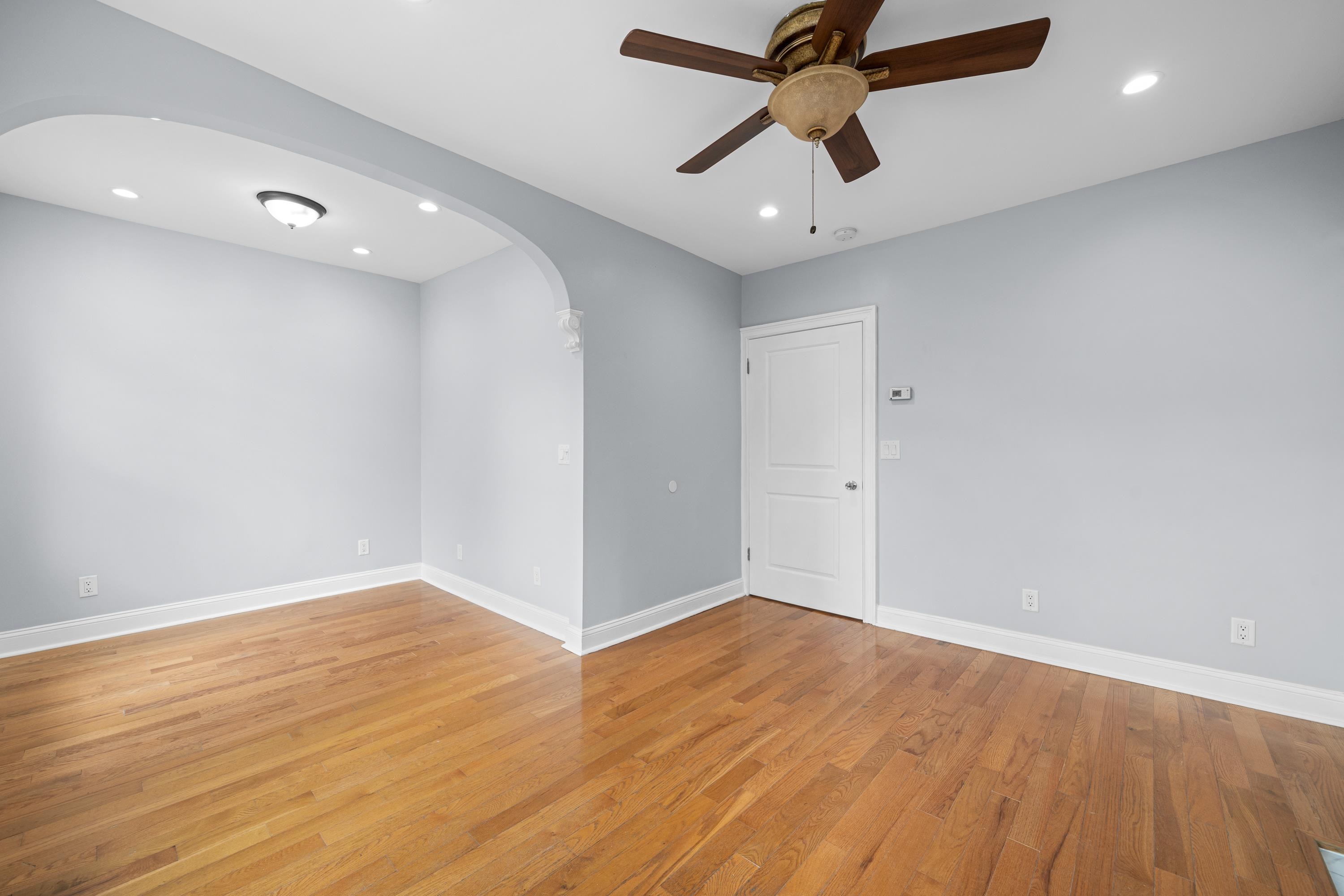 376 FORREST ST Unit: 2