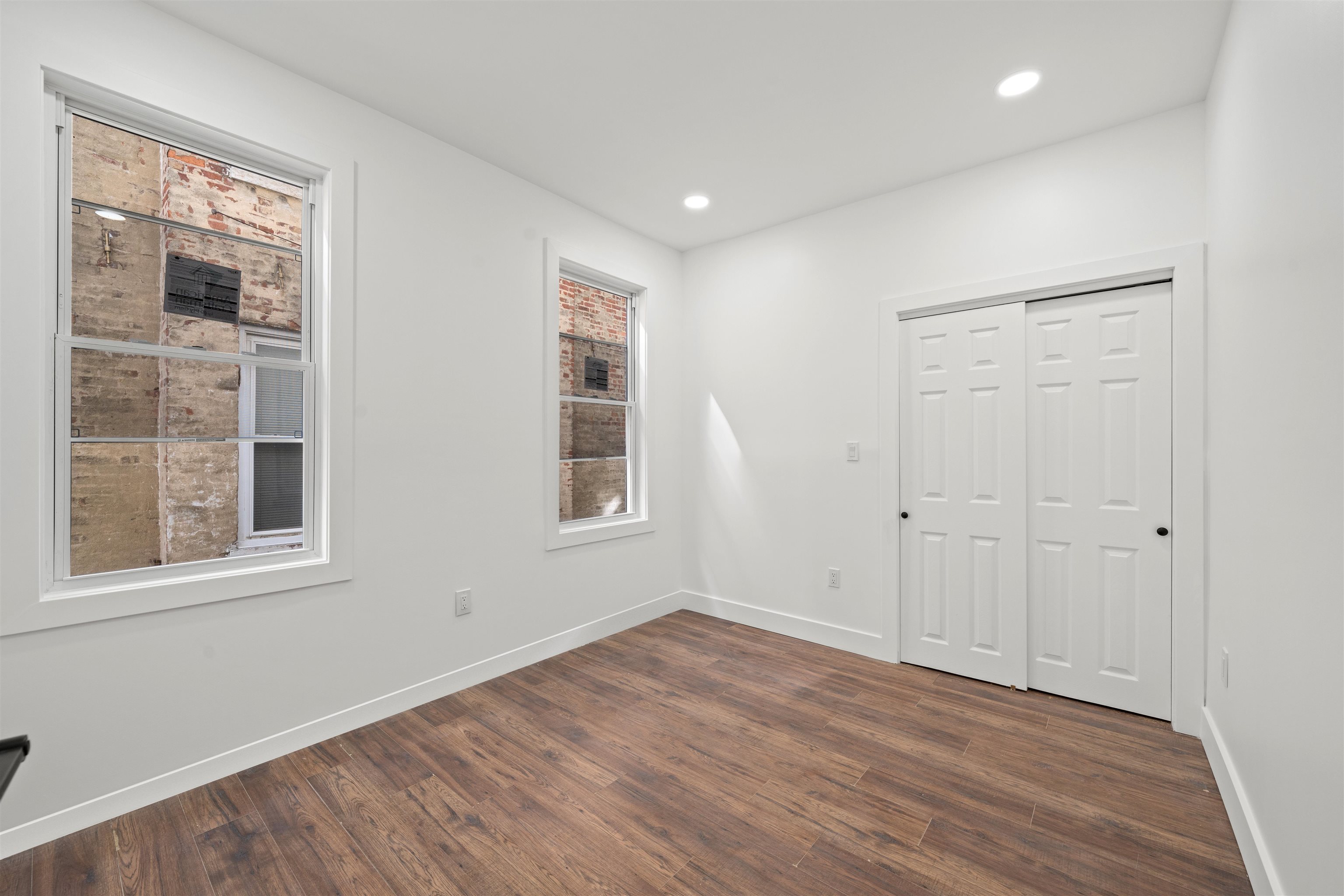 257 DWIGHT ST Unit: 1