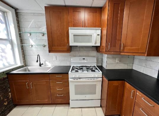 119 BRUNSWICK ST Unit: 2