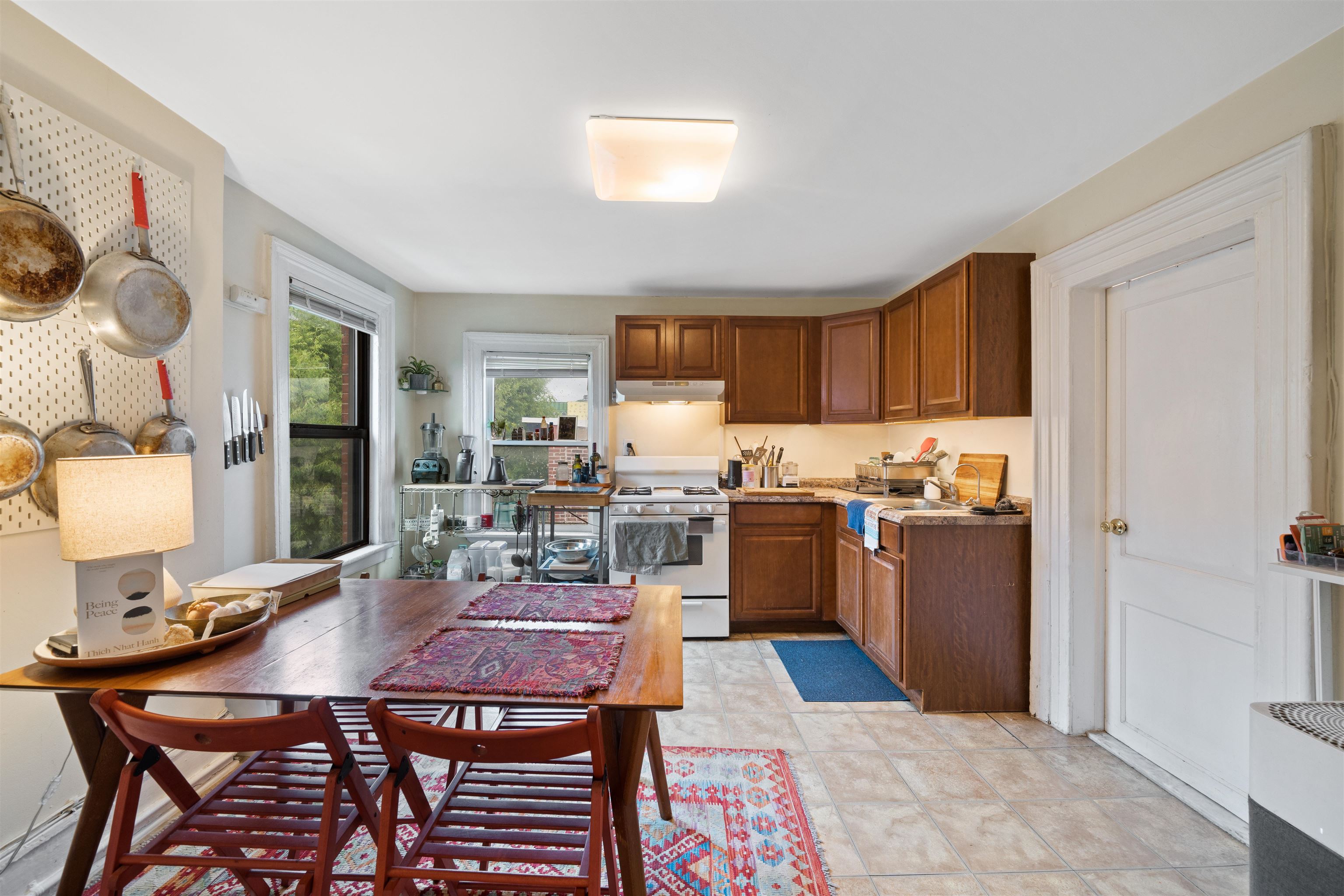 138 WAYNE ST Unit: 3