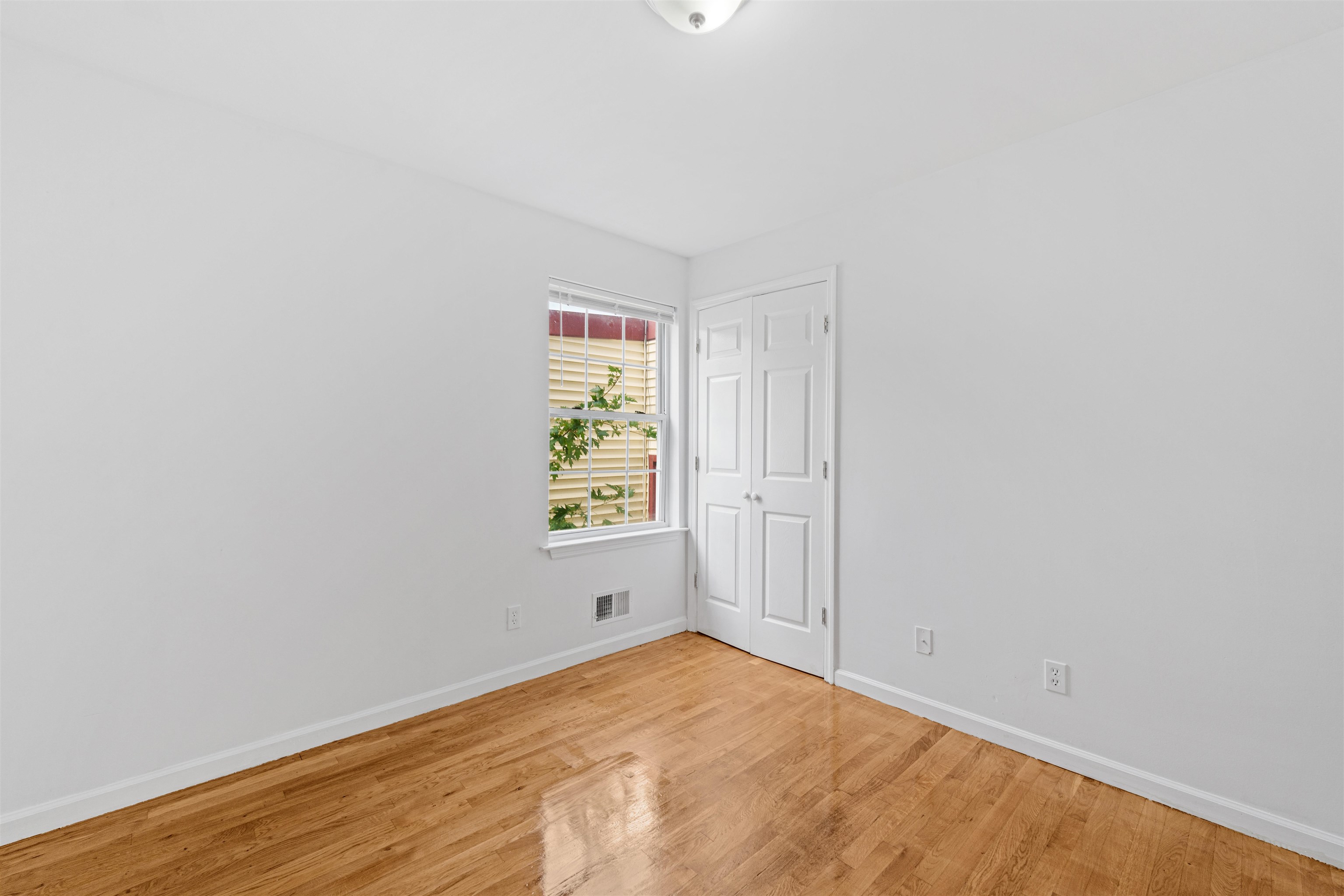 101 HAGUE ST